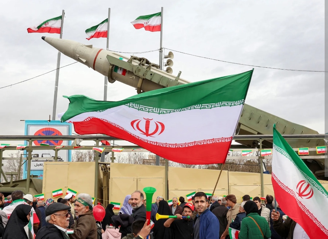 Iran Threatens Retaliation as US, Israel Strike; Missile Barrage Hits Israel, Deadly Blast Rocks Iraq Base