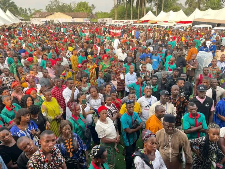 Obingwa Agog As Ikpeazu, Akomas, Emeruwa Lead Accolades at Erondu Jnr’s Mega Empowerment