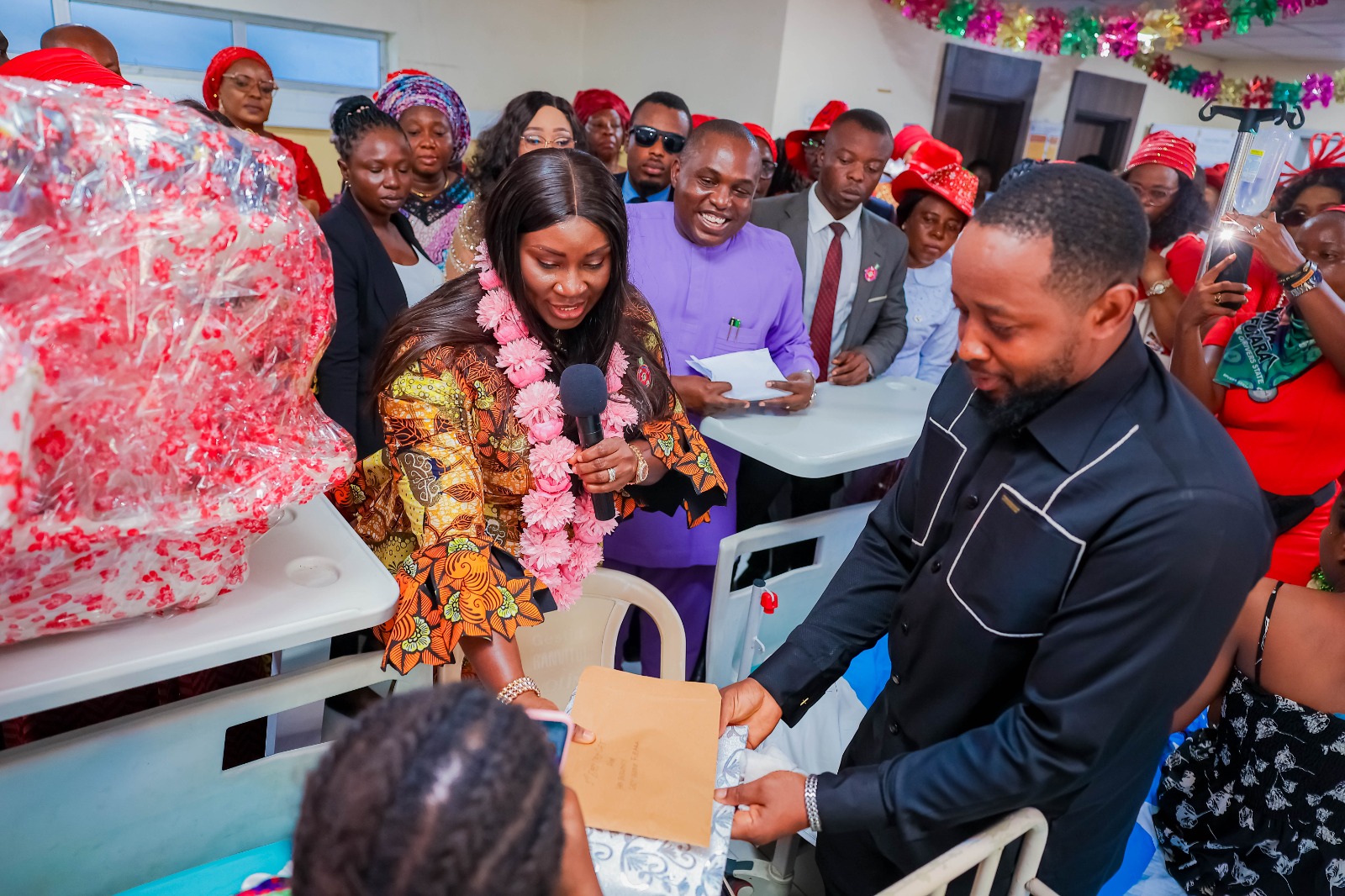 Lady Fubara Celebrates Christmas Babies, Salutes Health Workers, Spreads Yuletide Cheer